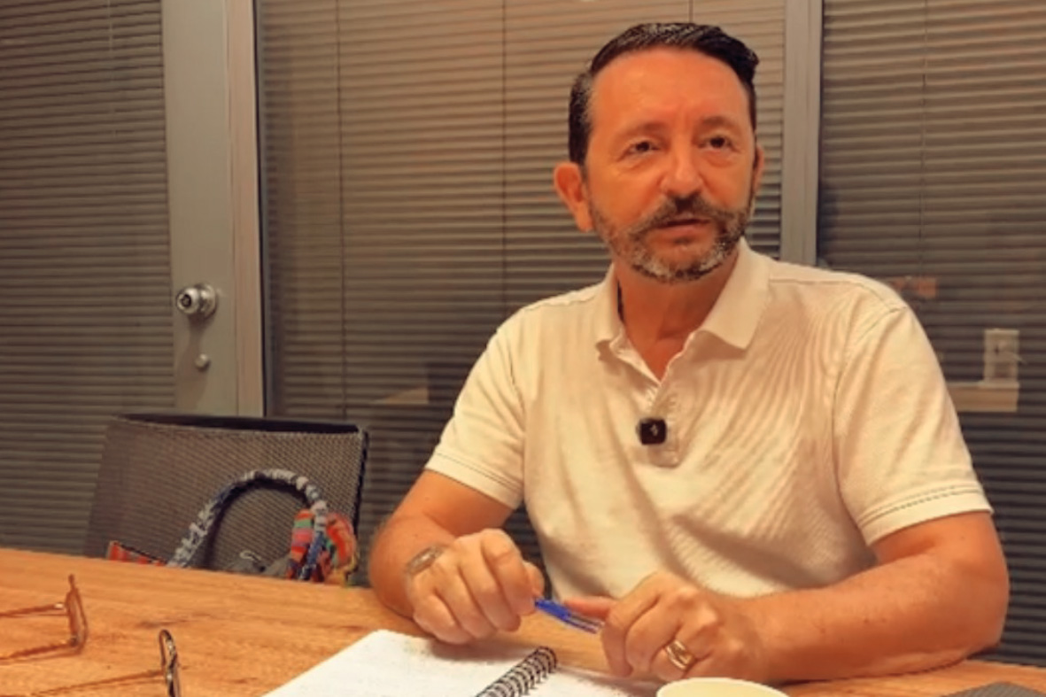 «Nosotros aprendimos a escondernos antes que a jugar»: envejecer siendo LGTBI frente a la soledad no deseada
